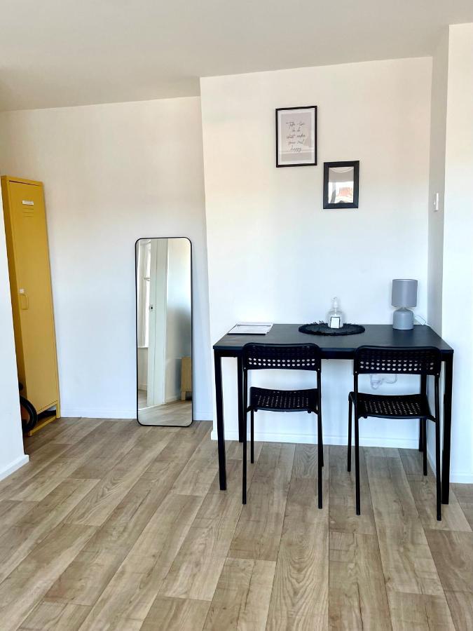 Central, Bright & Spacious Apartment - Parking Included Bournemouth Luaran gambar